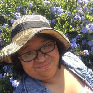 Meet your Posher, Daysi